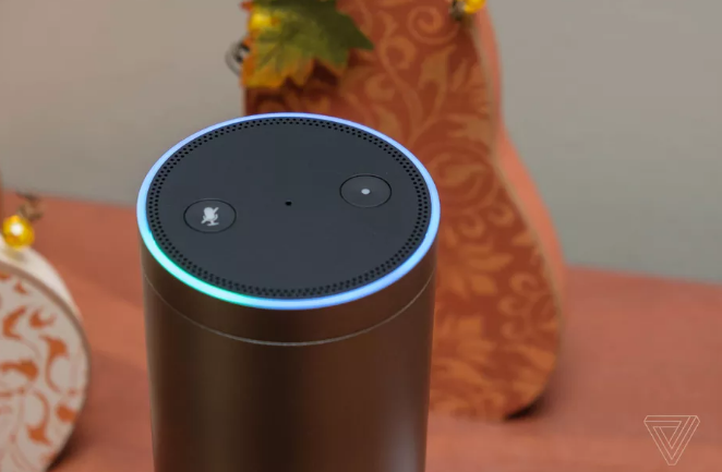 你会对Amazon Echo或Google Home等说“请”和“谢谢”吗？
