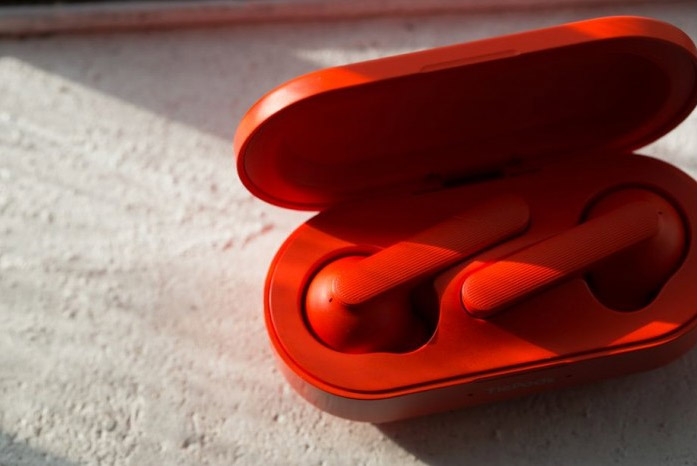 早鸟价79美元的TicPods Free小问智能耳机开启海外众筹